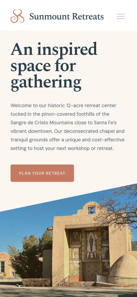 Mobile screenshot describing Sunmount Retreats’ creative and serene 12-acre property.